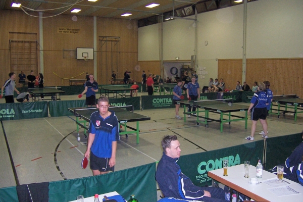 Nachtturnier 2006: Großes Teilnehmerfeld beim zweiten TT-Nachtturnier in Waldangelloch